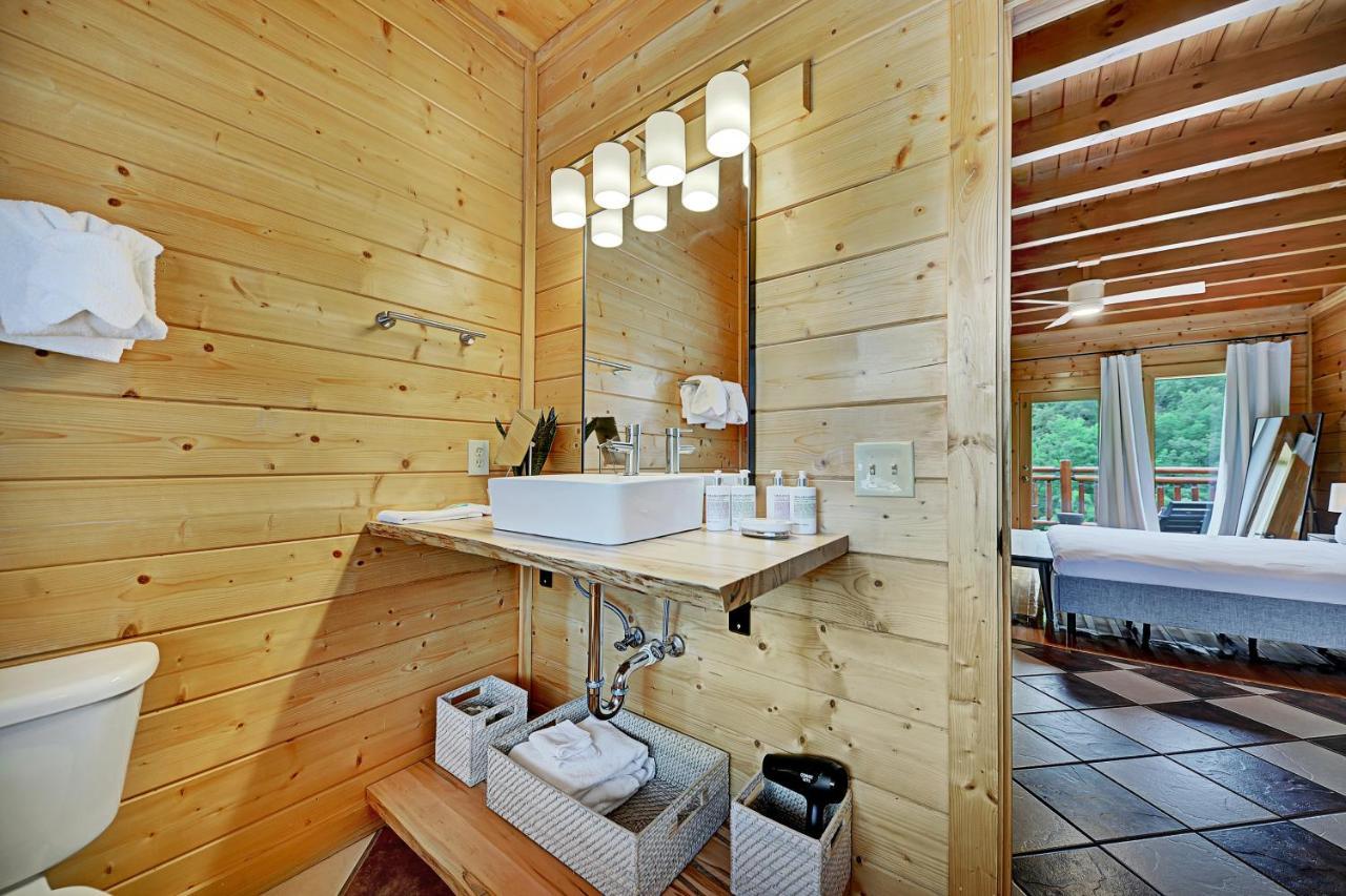 Gorgeous Large Mountain View Cabin W Hot Tub, Free Wifi, Games Villa Sevierville Exterior photo