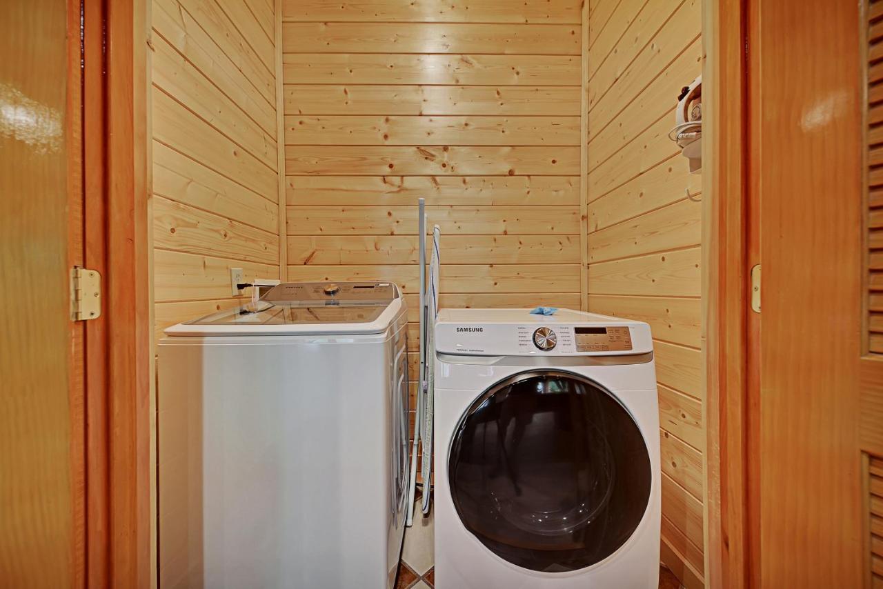 Gorgeous Large Mountain View Cabin W Hot Tub, Free Wifi, Games Villa Sevierville Exterior photo